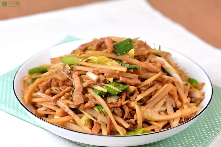 春笋炒肉丝：春季养生的美味佳肴